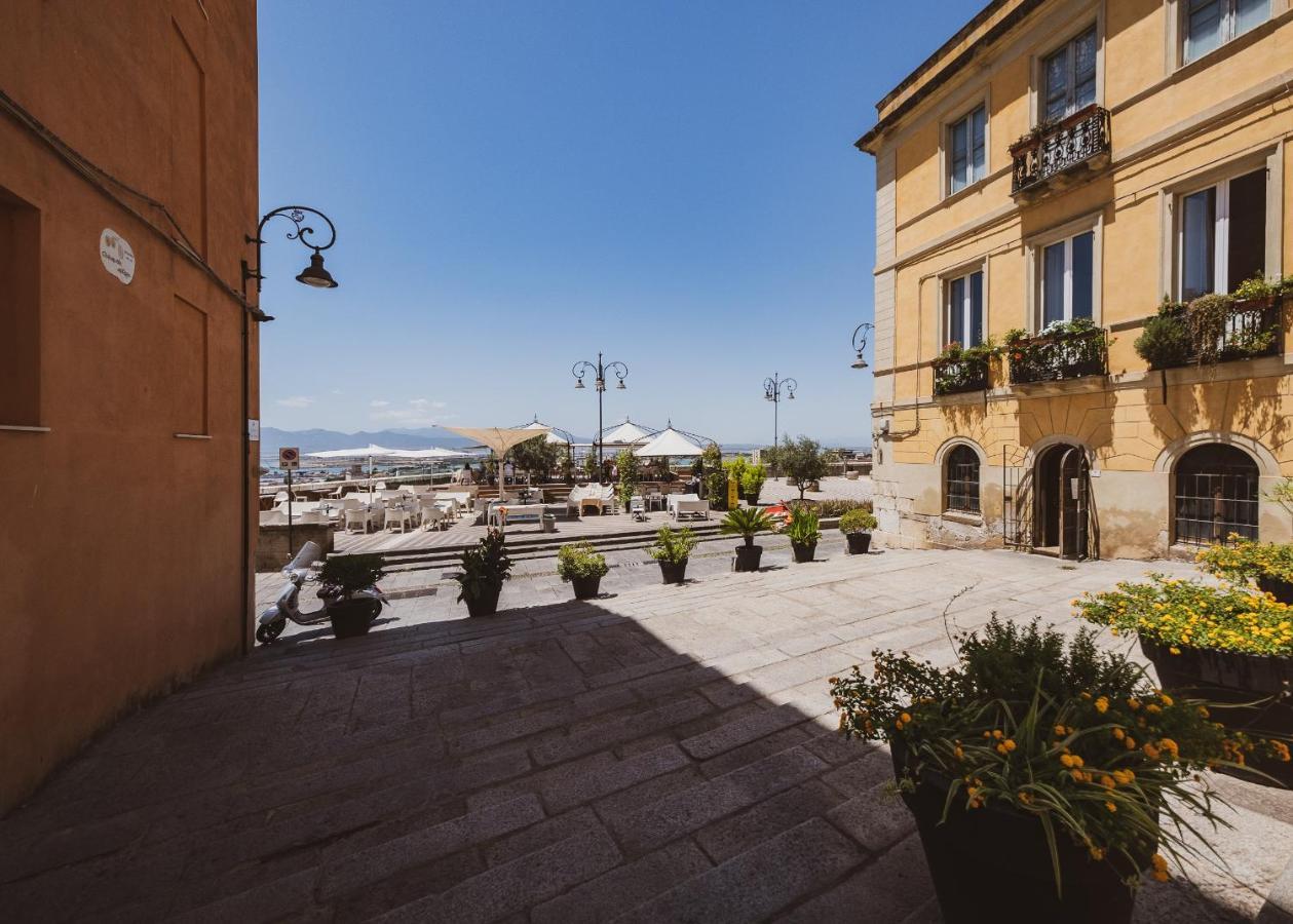 Appartamento Maestrale - Quartiere Castello Cagliari Bagian luar foto